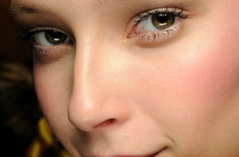 北京美聯(lián)臣醫(yī)療美容醫(yī)院的坐診人氣醫(yī)生簡介及個人收費價格如何？