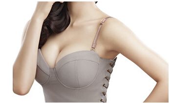 成都二醫(yī)院拉皮手術(shù)的費(fèi)用是多少？有沒有醫(yī)生介紹和收費(fèi)標(biāo)準(zhǔn)？