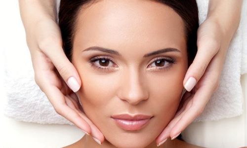 烏魯木齊天山區(qū)光明路楊小芳整形醫(yī)療美容門診怎么樣？烏魯木齊天山區(qū)光明路楊小芳整形醫(yī)療美容門診簡介|醫(yī)生團隊|口碑評價！