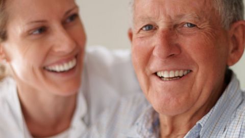 西京醫(yī)院易成剛縮胸手術(shù)是否安全可靠？醫(yī)生專業(yè)背景與技術(shù)水平如何？