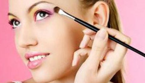 王淑杰雙眼皮怎么樣？找個權(quán)威認證的醫(yī)生咨詢吧！