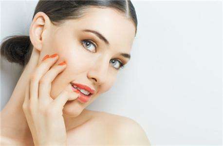 2023南京微針填充抬頭紋權(quán)威專家排名前10強(楊榮華、高建朋、黃名斗都是嚴(yán)選專家)