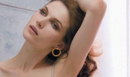 廣州華僑醫(yī)院玻尿酸效果如何？坐診醫(yī)生詳細(xì)介紹_價(jià)格費(fèi)用詳解