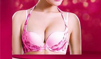 王明利脂肪隆胸是否一次成功？脂肪填充技術(shù)的表現(xiàn)如何？