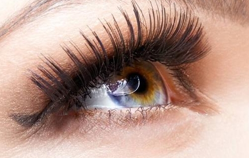 上海專家點(diǎn)評(píng)：鄒功偉醫(yī)生的雙眼皮修復(fù)效果如何？值得考慮！