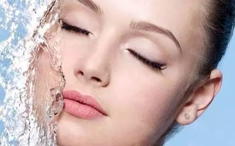 昆明哪家整容醫(yī)院隆胸技術(shù)好？