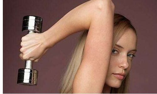 哈醫(yī)大二院整形科任麗虹能否提供出色的雙眼皮技術(shù)與時(shí)尚審美？