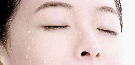 上海隆鼻醫(yī)師排行榜盤點！附手術(shù)費用表+戴傳昌醫(yī)生的成功案例分享