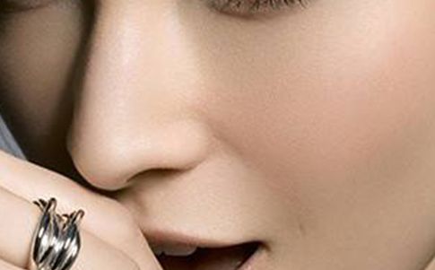 南寧自體豐胸醫(yī)院排名，哪家好選擇最靠譜？