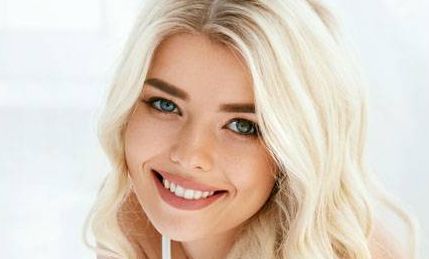 武漢哪家醫(yī)院去眼袋效果好？頂級(jí)專家?guī)湍闾暨x