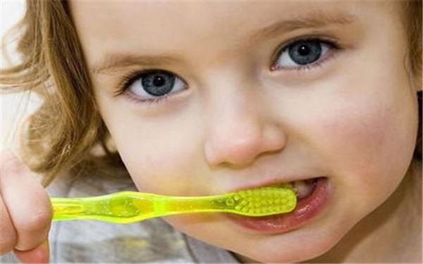 2023湖南線雕去眼睛細紋排行榜前十強專家(王行寬、羅滔、孫光榮效果太絕了！)