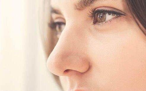 靳小雷做的雙眼皮效果如何？北京八大處一級(jí)專家能達(dá)到期望效果嗎？