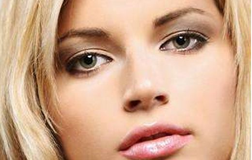 沈干醫(yī)生隆胸手術(shù)效果如何？在雙眼皮修復(fù)方面有經(jīng)驗(yàn)嗎？南京附二院有接診嗎？