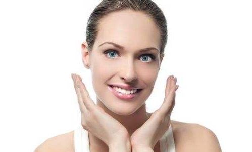 南京哪家醫(yī)院做假體隆胸最專業(yè)？