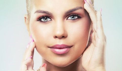 鄭州趙麗做雙眼皮修復(fù)該如何選擇？