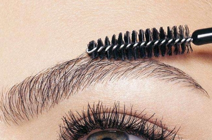 深圳整形行業(yè)高手大對(duì)決！更強(qiáng)五位評(píng)鑒師曝光，全面解析隆鼻十大專家！快速瀏覽詳盡信息！