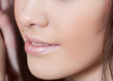 深圳眼袋手術(shù)哪家醫(yī)院好？推薦專業(yè)眼袋手術(shù)醫(yī)院