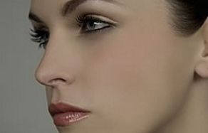 鄭州哪家醫(yī)院墊鼻子好？2023最新綜合排名及專家點(diǎn)評(píng)