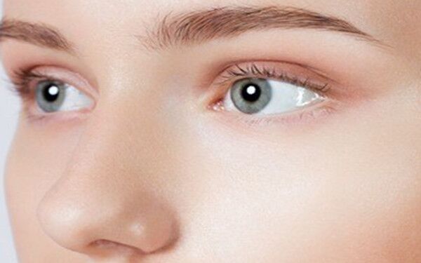 鄭大2附屬醫(yī)院雙眼皮手術(shù)經(jīng)驗豐富的醫(yī)生推薦。分享雙眼皮手術(shù)恢復(fù)經(jīng)驗，讓你更美麗。