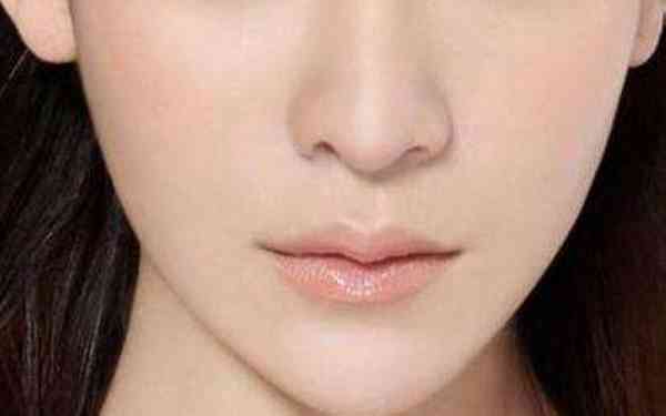 醫(yī)生技術(shù)如何？丁洪如的雙眼皮手術(shù)評(píng)價(jià)與醫(yī)院預(yù)覽！