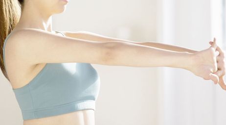 上海美聯(lián)臣李湘雨磨骨手術(shù)有何特點(diǎn)？醫(yī)生背景與經(jīng)驗(yàn)如何？