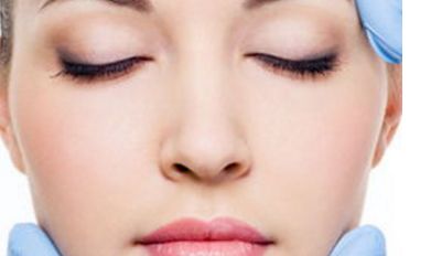 上海時光何晉龍正頜和磨骨技術(shù)名聲在外？