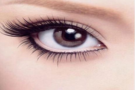 成都哪家醫(yī)院做眼袋手術(shù)好？專業(yè)解析并推薦成都最佳眼袋手術(shù)醫(yī)院