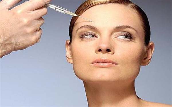 李斌斌雙眼皮修復(fù)費(fèi)用及案例解析，請看眼部整形報價單及修復(fù)效果