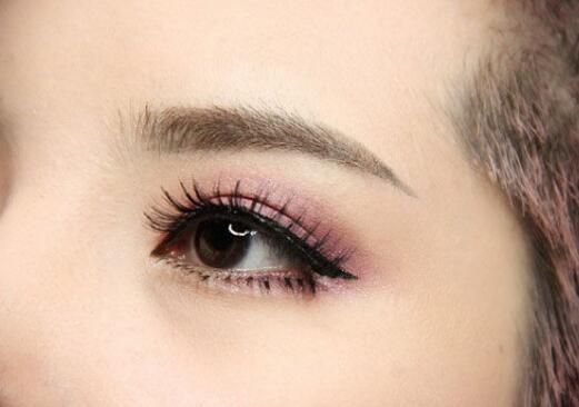 沈陽(yáng)有哪些技術(shù)在線PK的名流雙眼皮好醫(yī)生？探討王旭、桓莉等專業(yè)醫(yī)師！