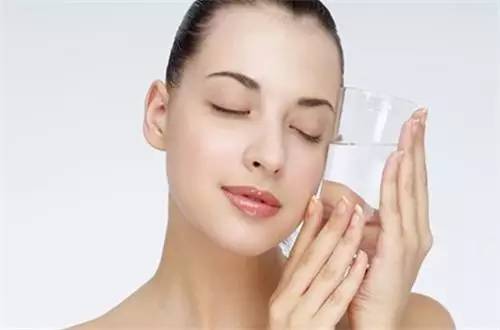 上海穆雄錚醫(yī)生的預約服務，個人簡介及擅長項目和價格列表詳解