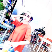 張?zhí)以?/></div>
                            <div>張?zhí)以?/div>
                            <div style=