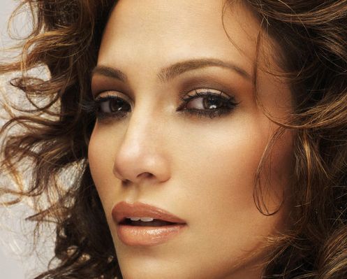 去除眼袋后的小貼士：怎樣照顧手術(shù)后眼部？