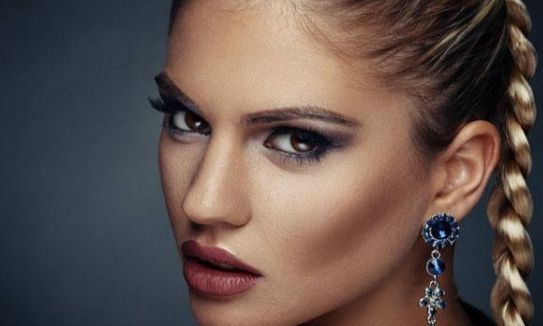 成都米蘭柏羽注重雙眼皮割手術(shù)的專業(yè)醫(yī)療團(tuán)隊(duì)