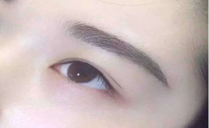 南寧哪家醫(yī)院隆鼻效果出眾？細(xì)數(shù)其出類拔萃的優(yōu)勢(shì)，備受同行贊譽(yù)！