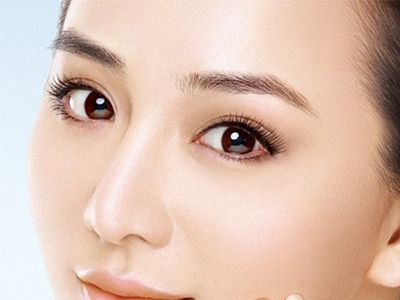 南京華美醫(yī)院沈正宇院長隆鼻技術(shù)評價與價格解析