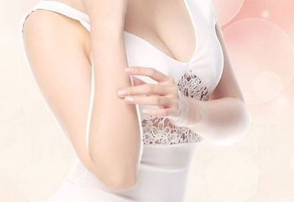 南京市李昌醫(yī)生帶你邁入雙眼皮的新境界