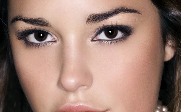 上海哪家醫(yī)生的雙眼皮修復效果更好？對比蘇薇潔、杜園園、朱迪等專家，排名前五大！