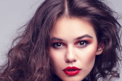 上海哪家醫(yī)院看眼袋效果好，口碑較好？