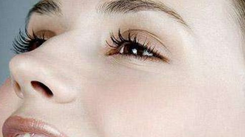 保定地區(qū)有哪些專業(yè)墊鼻基底醫(yī)院？推薦價(jià)廉物美的整形醫(yī)院！