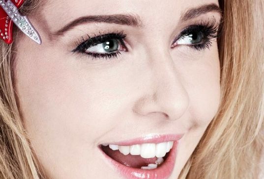 裴柄萬(wàn)如何讓你的雙眼皮更完美？南京專業(yè)醫(yī)生案例與費(fèi)用揭曉！