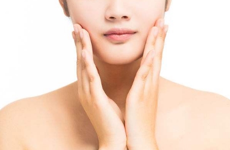 運城彩光嫩膚治療痤瘡醫(yī)生