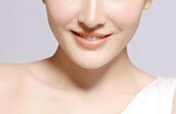 南寧骨雕去川字紋醫(yī)生