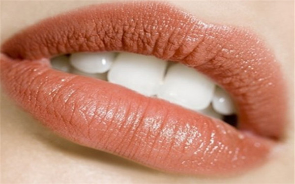 廈門(mén)眼部溶脂醫(yī)生