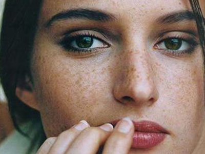 南京乳房裸露術(shù)醫(yī)生