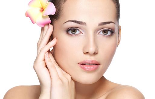 濟(jì)南鼻中隔隆鼻手術(shù)醫(yī)生