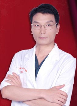 珠海陸達楊榮坤隆胸案例展示