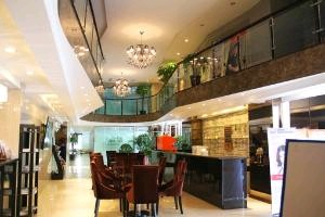 大連鑫來美醫(yī)療美容整形醫(yī)院做自體脂肪面部填充效果好嗎？?jī)r(jià)格多少錢？