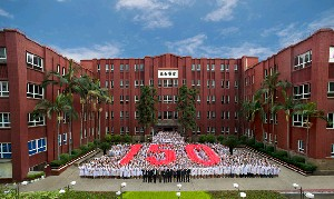 福建醫(yī)科大學附屬協(xié)和醫(yī)院整形激光美容中心做自體軟骨隆鼻效果怎么樣？有風險嗎？