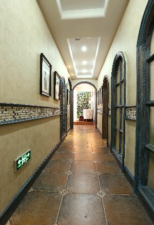 杭州靜港醫(yī)療美容診所開眼角優(yōu)勢？開眼角價格多少？