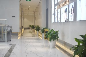 荊州華美整形美容醫(yī)院開眼角對眼睛有損傷嗎？術(shù)后會(huì)反彈嗎？